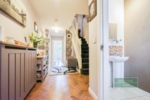 Photo 29- click for photo gallery